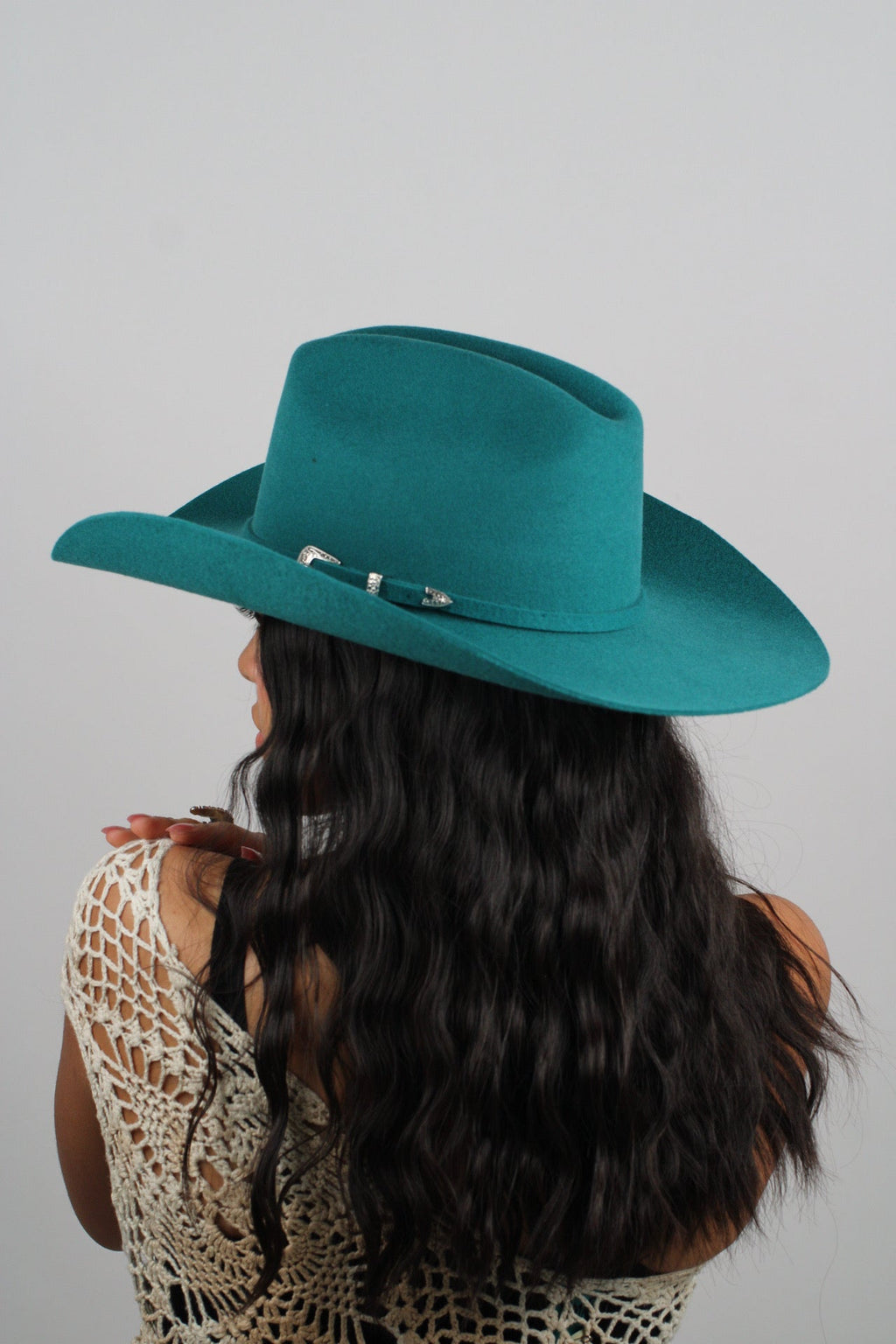 Turquoise Mustang cowboy hat showing the satin lining and sweatband