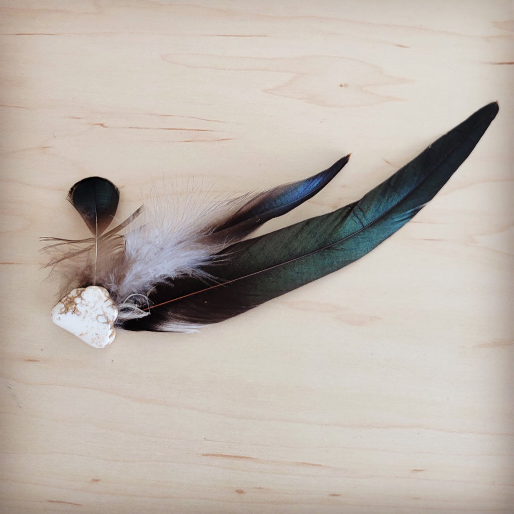 Clip-On White Turquoise Hat Band with Olive Feathers