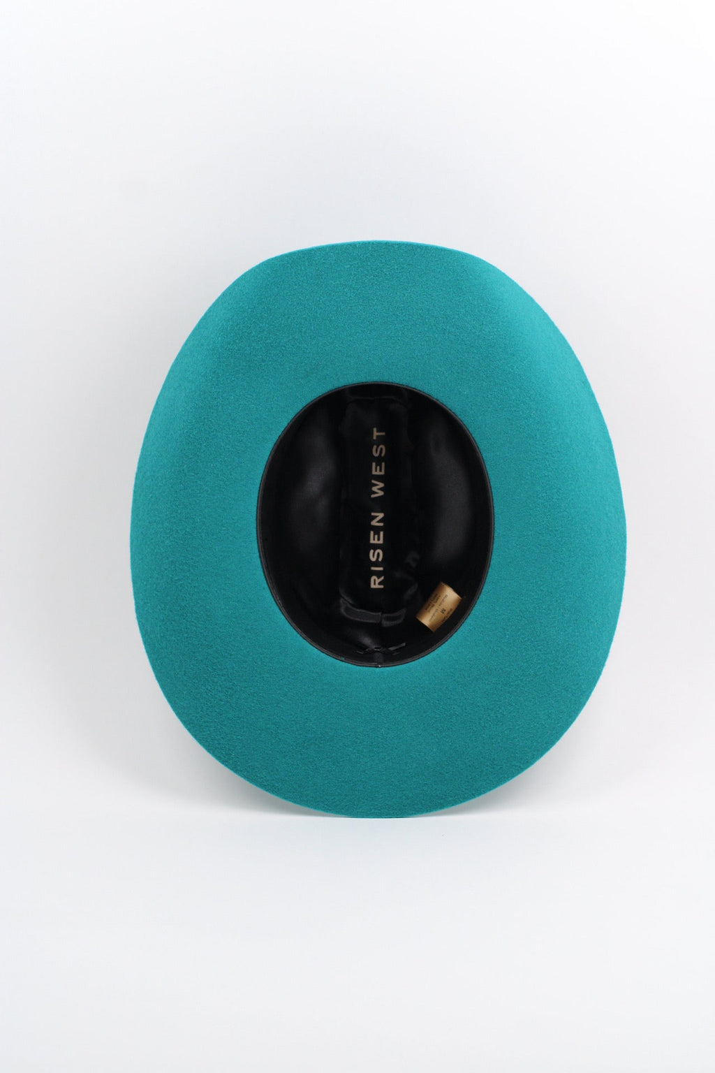 Turquoise Mustang cowboy hat showing the felt band and silver buckle set