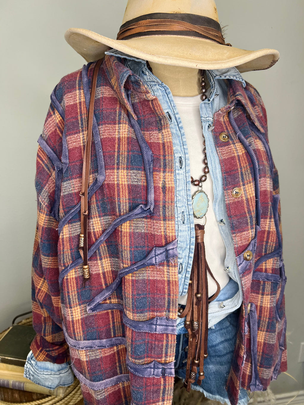 Cropped star flannel shirt, view 4