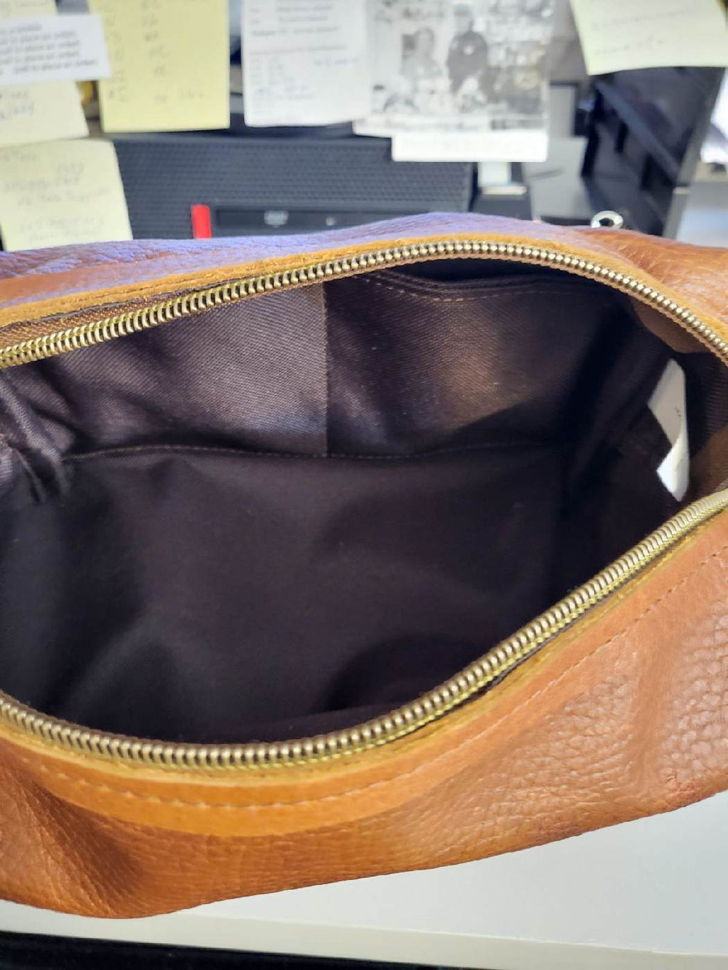 Top-grain leather dopp kit, view 3