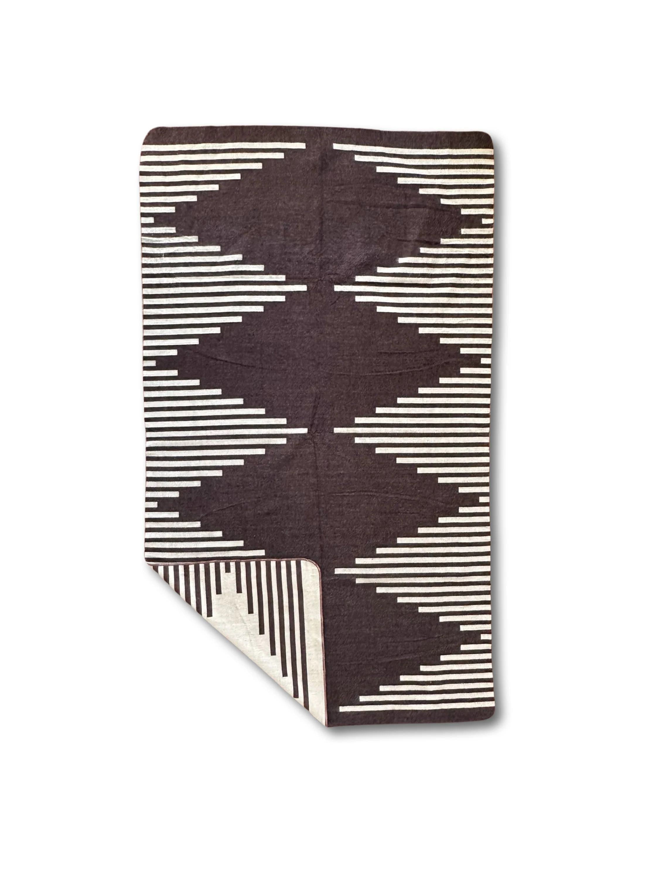 Andean alpaca throw blanket, view 5